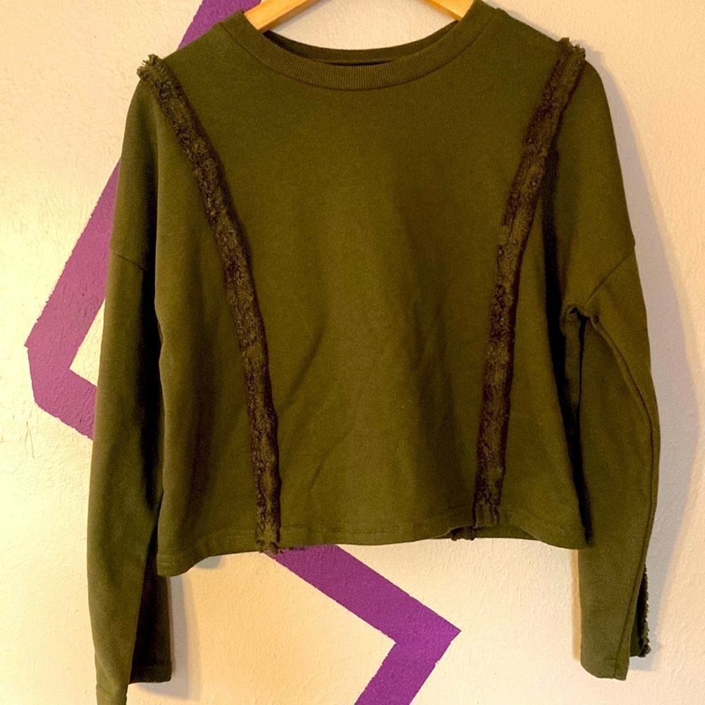 Womens Small Moon River Cropped Green Sweater